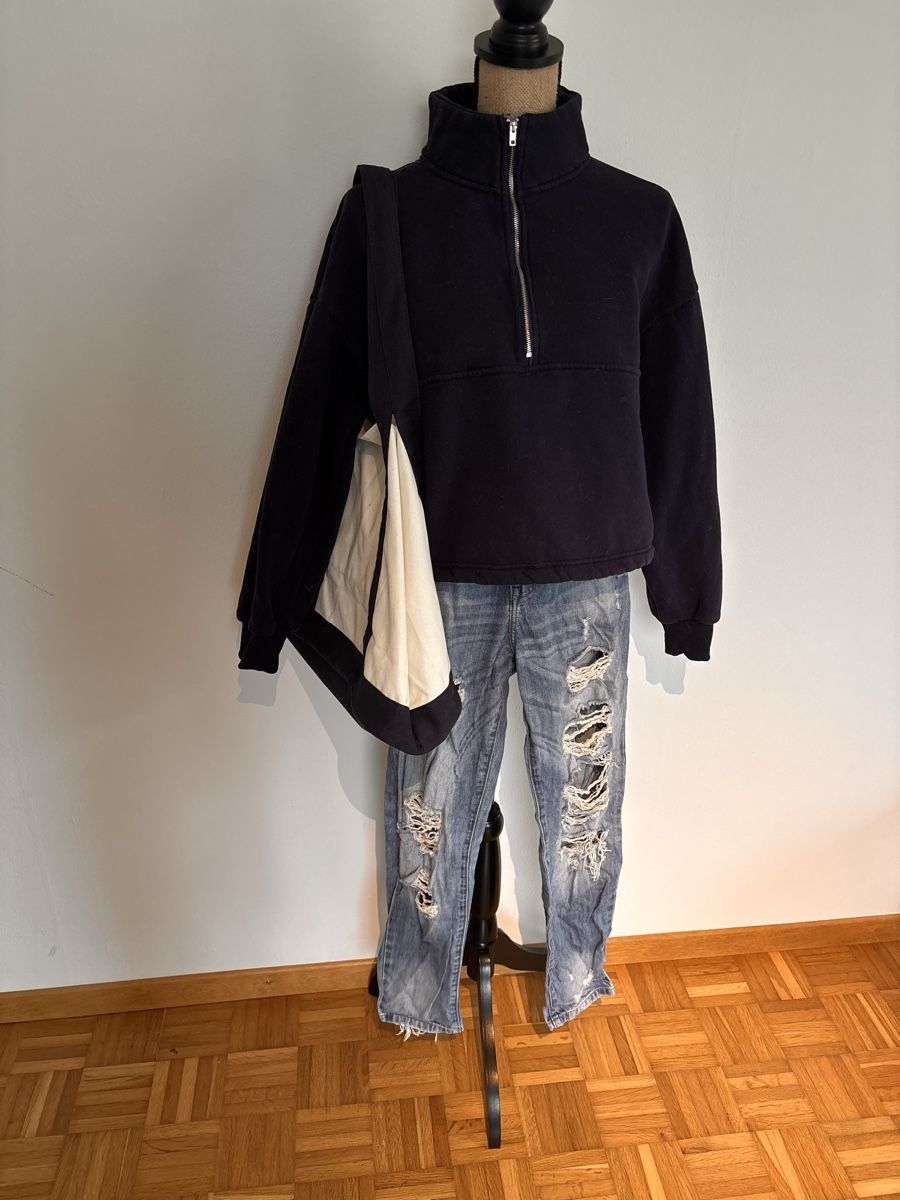 Jeans: Coole destroyed Jeans, hellblau, Grösse 34, neuwertig – Usato da Fraubrunnen venduto da Sxhiina01