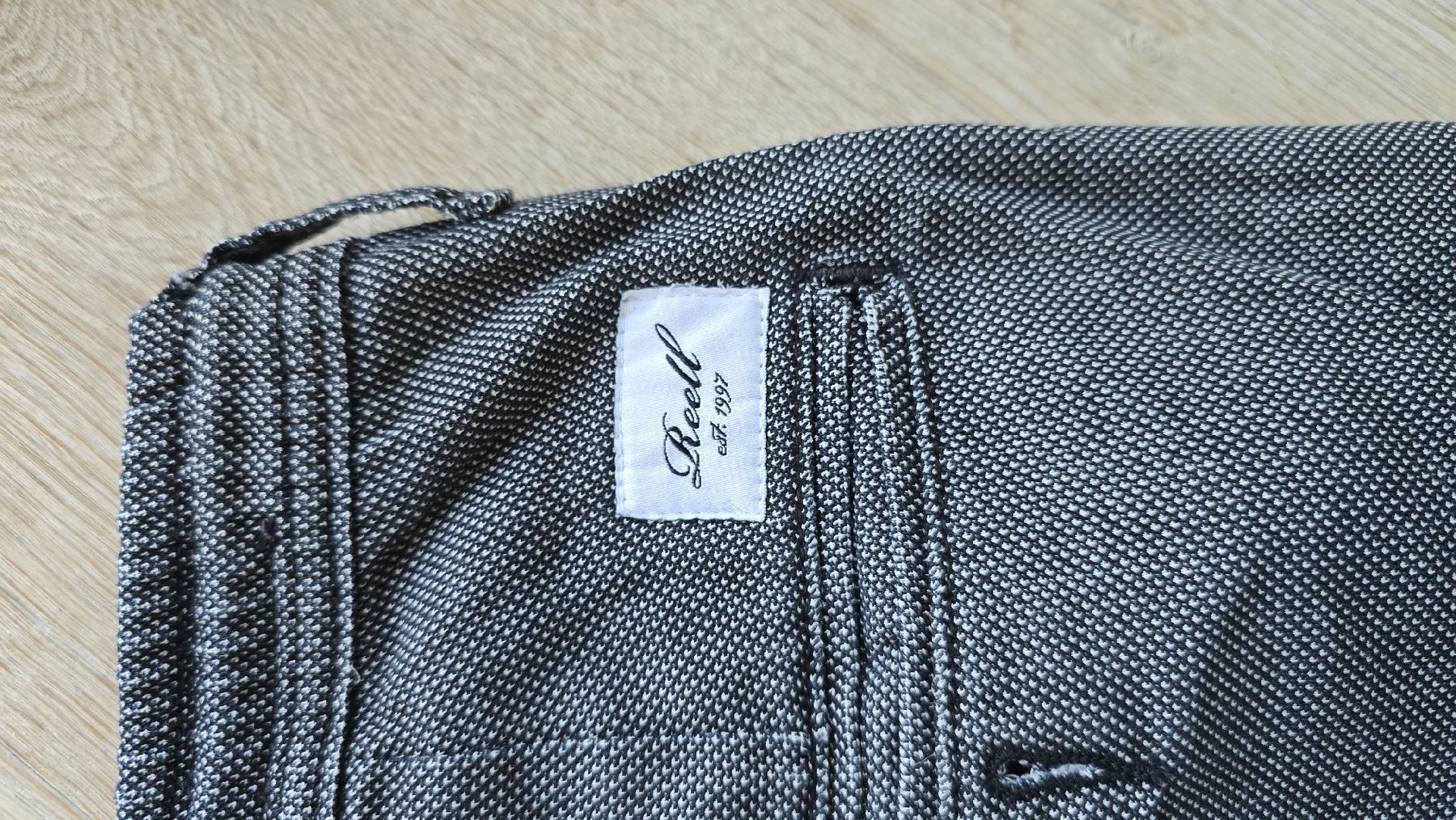Hosen: Herren Hose grau Grösse M – Gebraucht aus Hurden von mar_7ssf 2