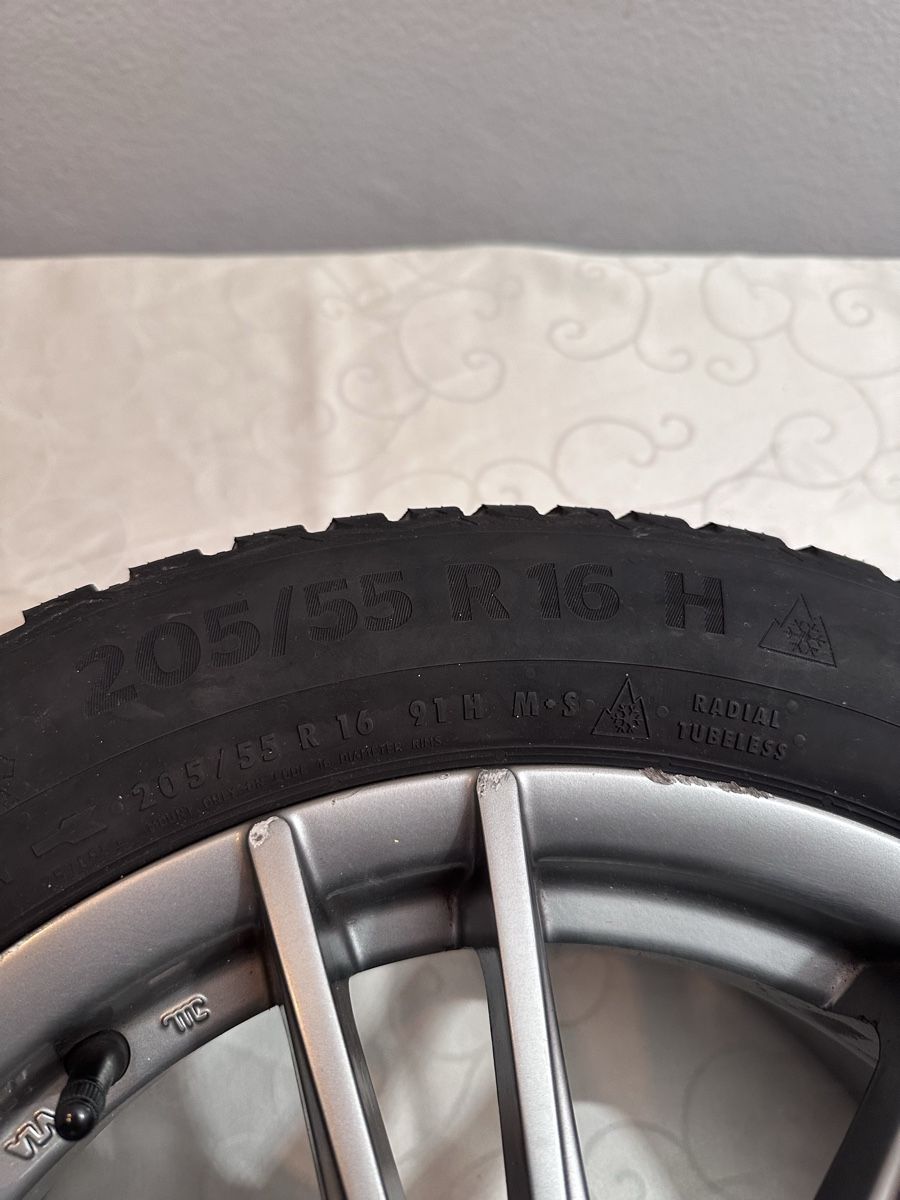 Pneumatici & Ruote complete: Autoräder Continental  – Usato da Winterthur venduto da sam_62wm 2