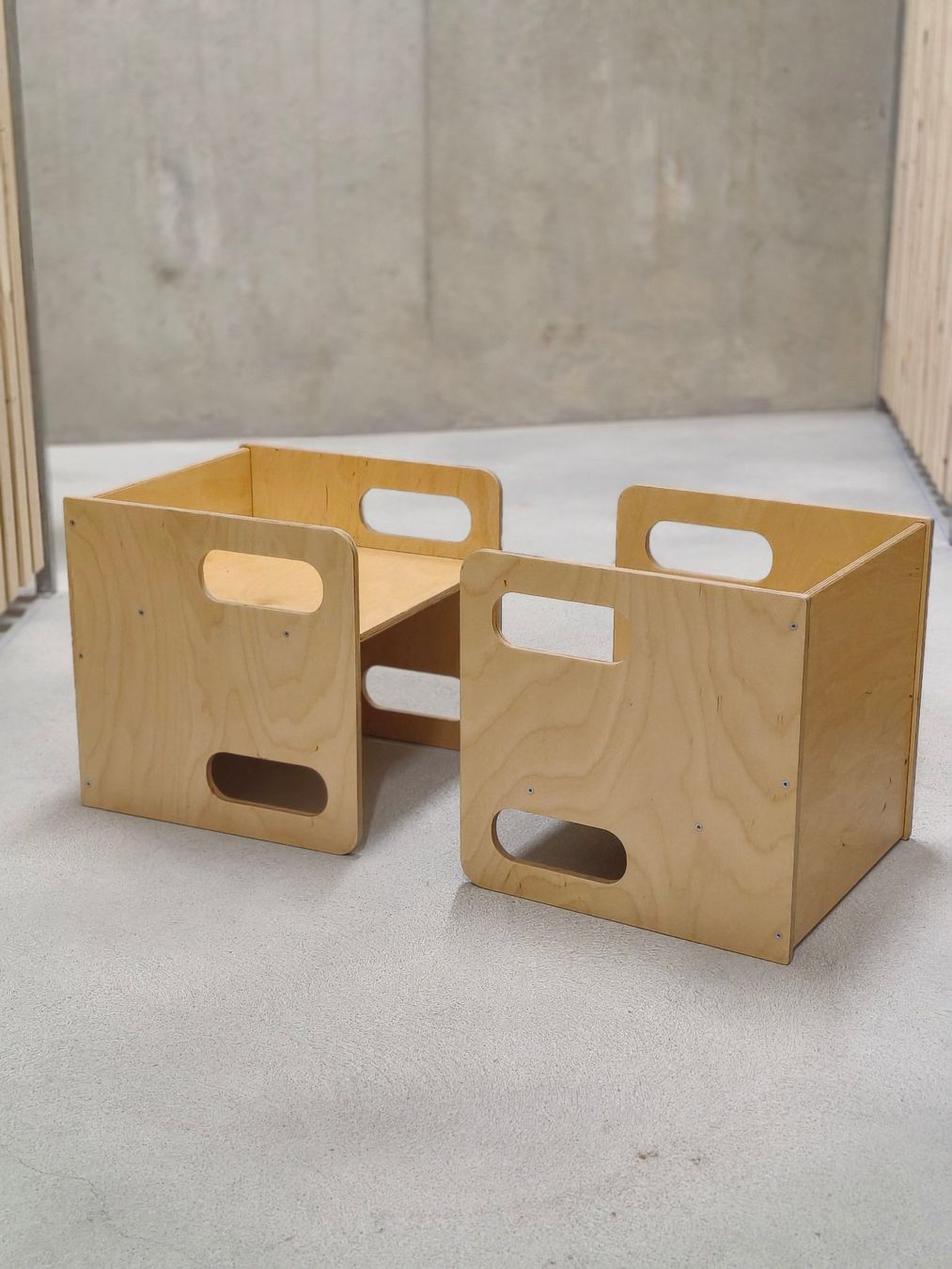 Tabourets: Montessori Sitzhocker/Tisch – D'occasion à Bern par san_22kx