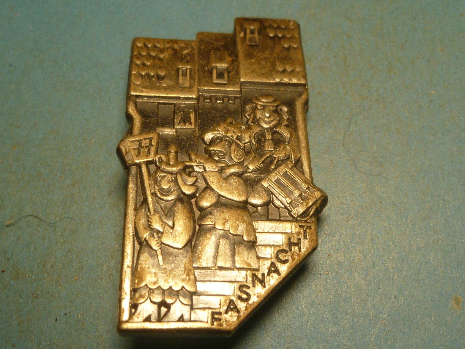 Placchette & Badge: BASEL 1977 SILBER – Usato da Ried (Muotathal) venduto da Mandarin02