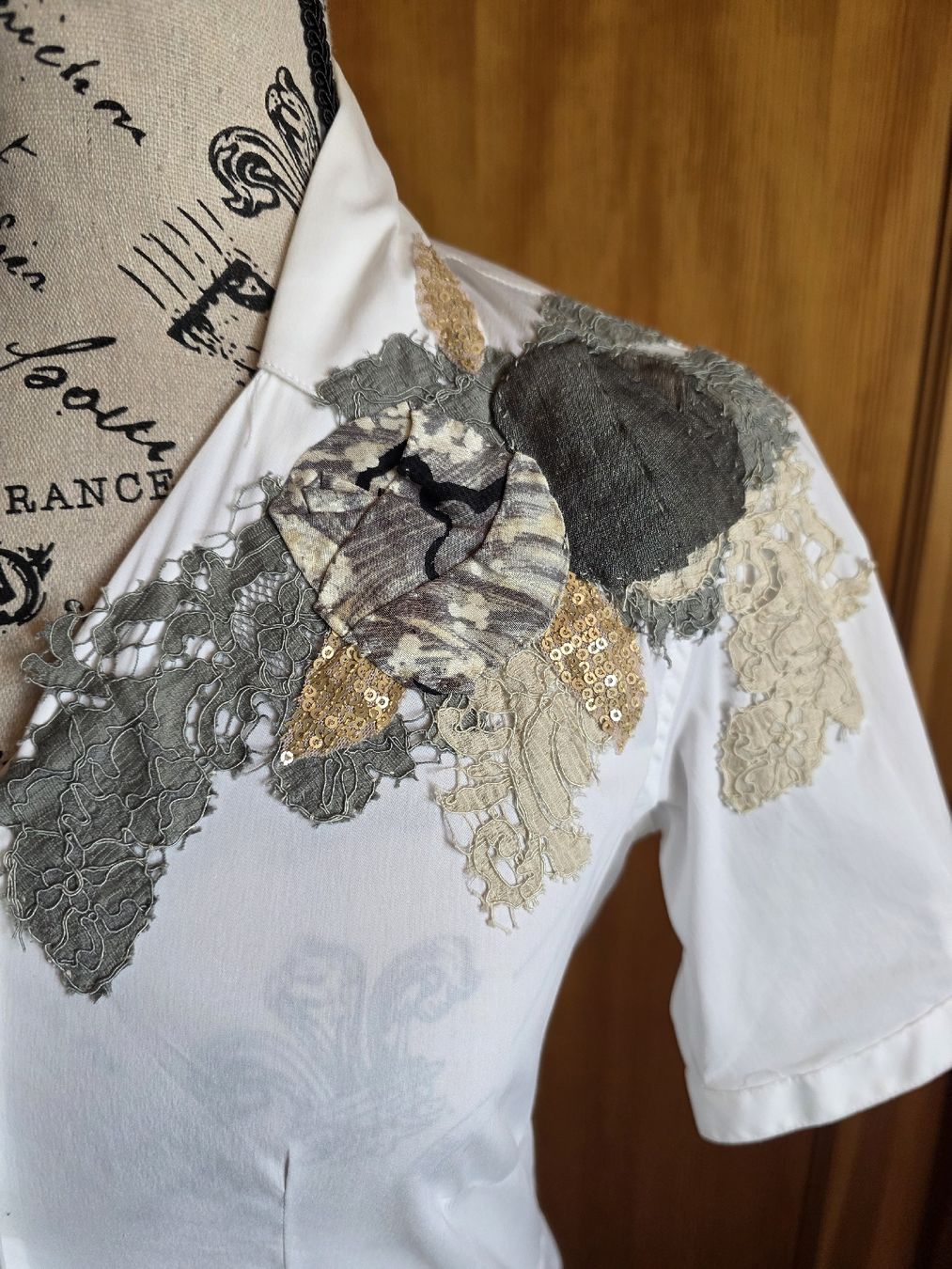 Camicette: Camicia maniche corte design – Nuovo (secondo la descrizione) da calpiogna venduto da dadalter 1