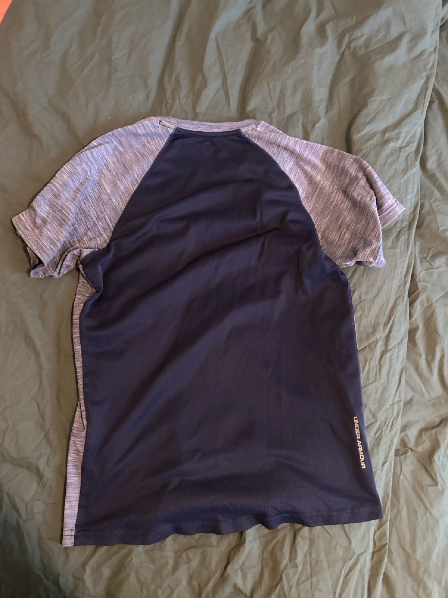 Under Armour T-shirt: Under Armour Shirt M – Usato da Zürich venduto da justus_grabowsky 1