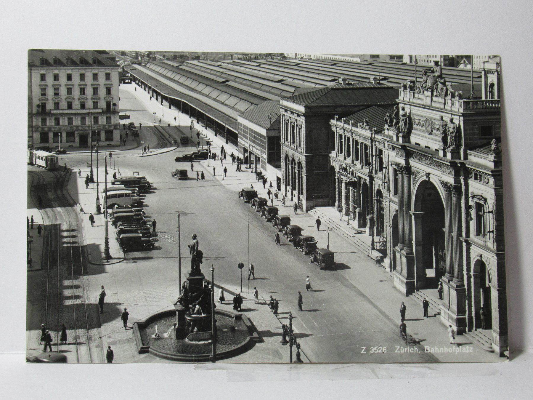 Cartoline postali: Zürich , Bahnhofplatz , Oldtimer Taxi , Postauto – Nuovo (secondo la descrizione) da Grenchen venduto da Bluemchen1900 1