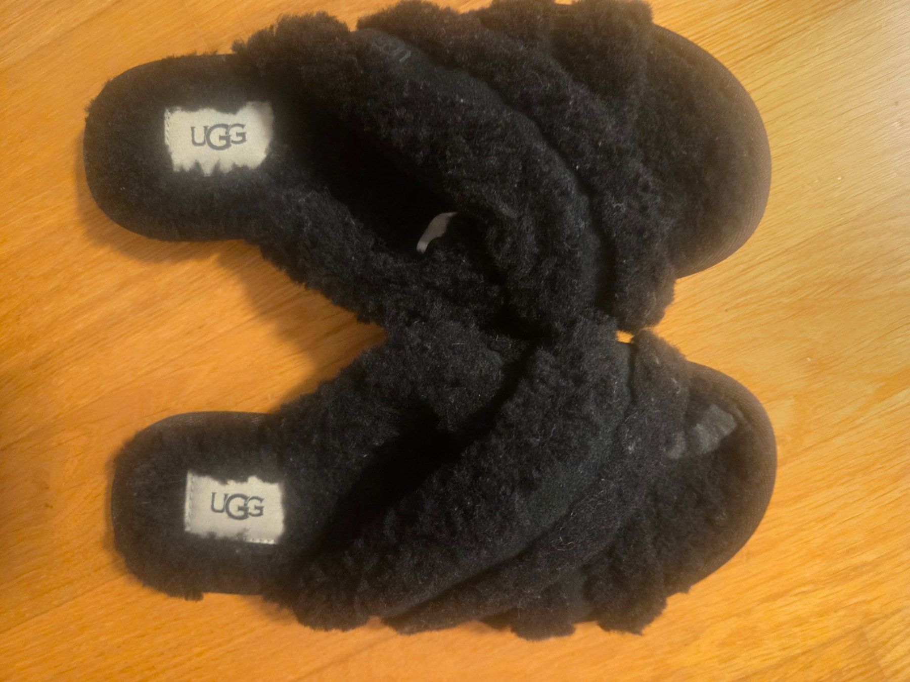 Ugg Scarpe per ragazze: Ugg Finken 38 – Usato da Sursee venduto da Ventiduese