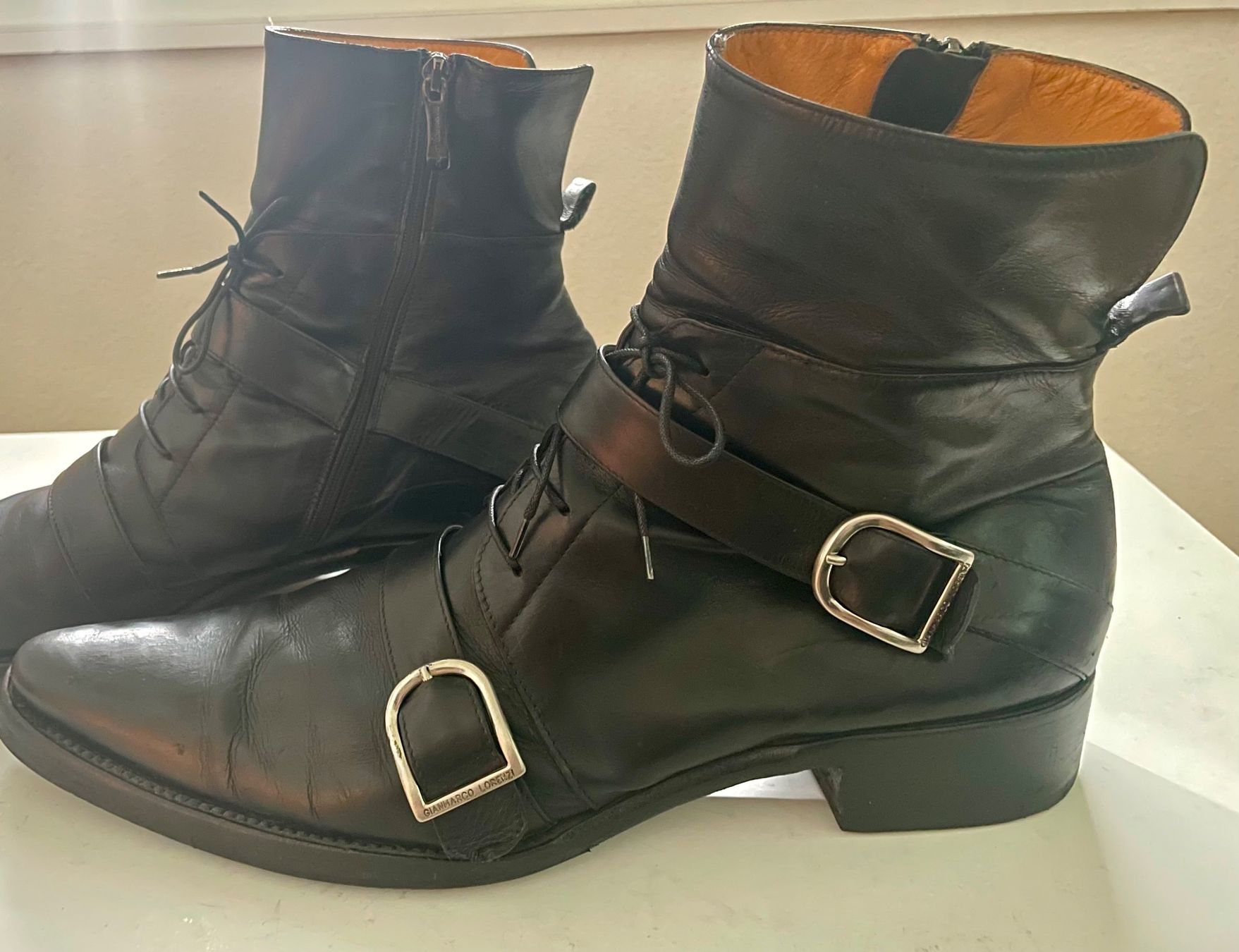 Chaussures hommes: Stiefel schwarzes Leder Gr 46 – D'occasion à Unterengstringen par DeaundHeinz 1