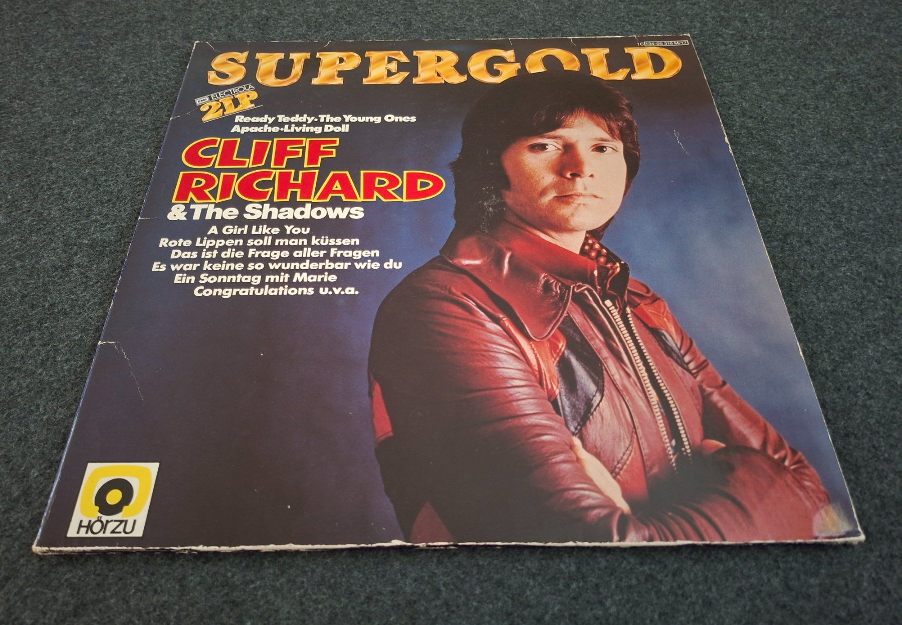 Dischi in vinile: Cliff Richard & the Shadows, Supergold, Doppel-LP – Usato da Merenschwand venduto da lea61