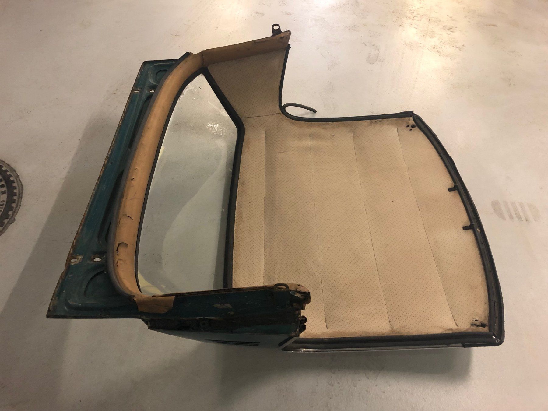 Fiat Tutti pezzi di ricambio auto: Fiat 850 Spider Hardtop – Usato da Satigny venduto da rfo59 7