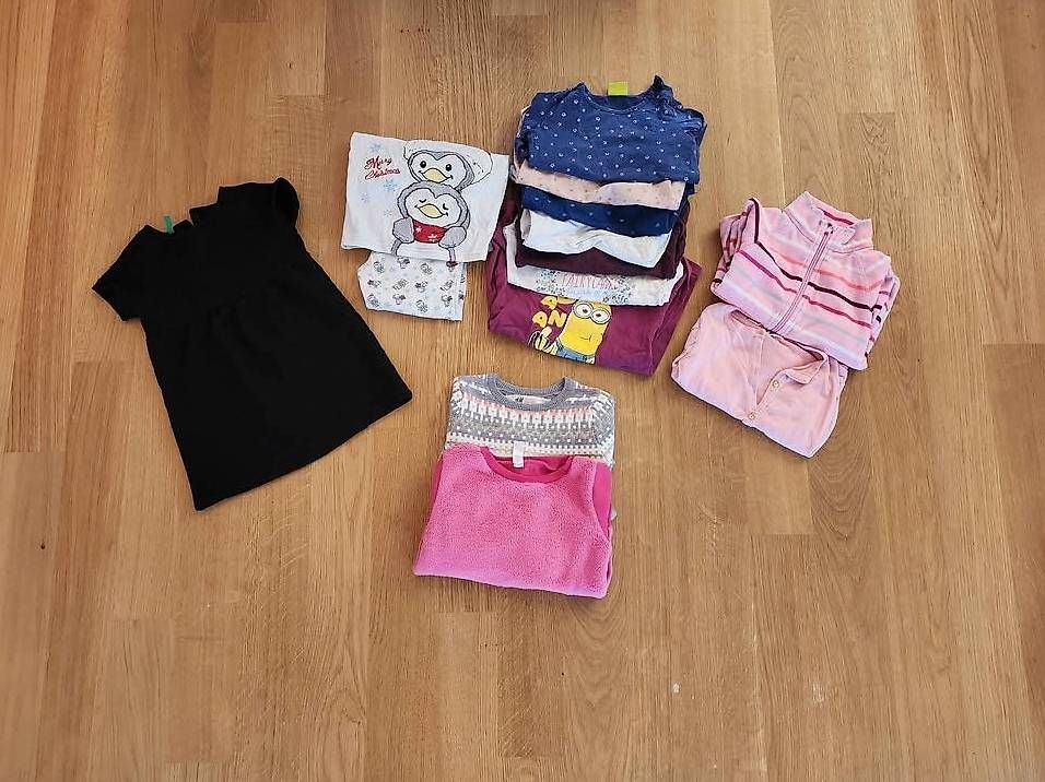 Ensembles coordonnés: Kleiderpaket Grösse 98/104 – D'occasion à Winterthur par kyubi 2
