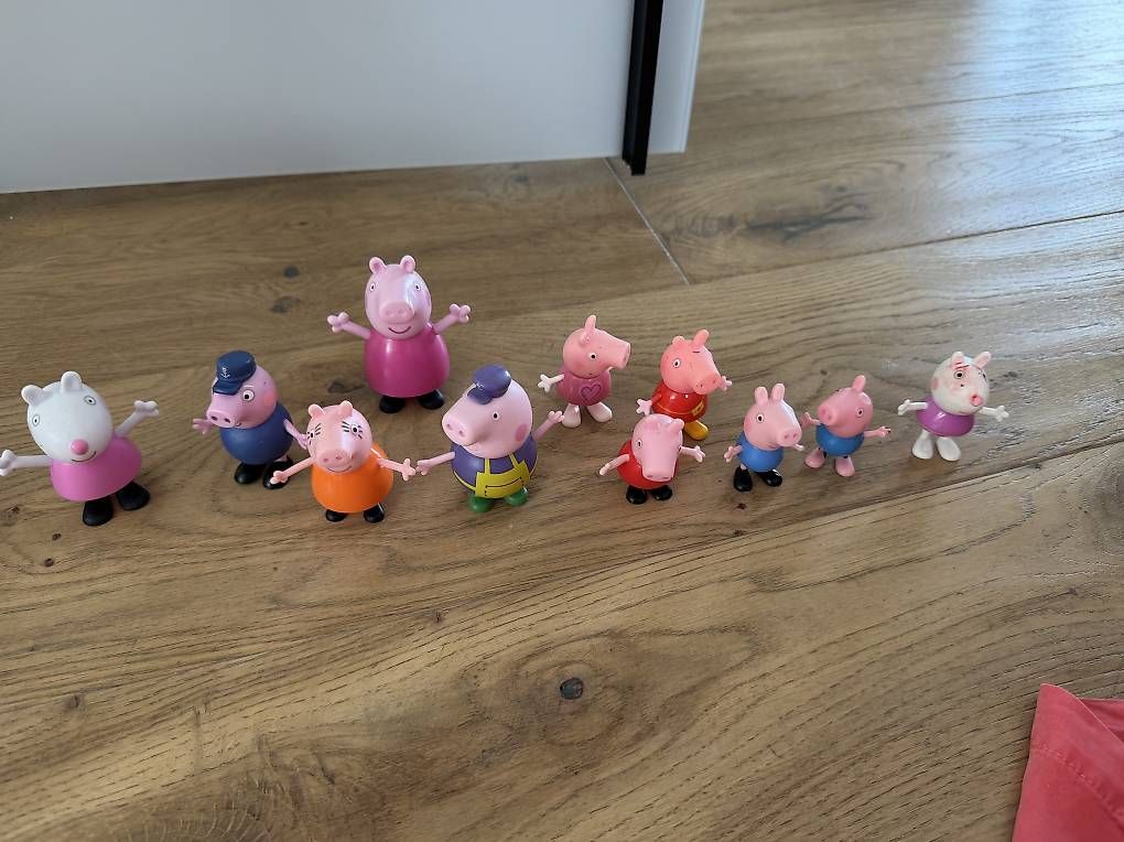 Giocattoli: Peppa Wutz Figuren – Usato da Schindellegi venduto da Cschuetz