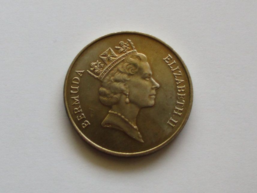 Tutti le monete: Bermuda - 1 dollar 1986 – Usato da La Sarraz venduto da vic_v6kz