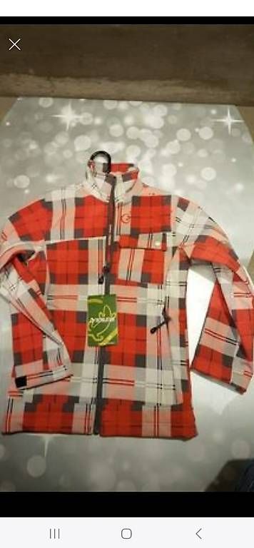 Vestes: 2x Jacken Trevolution, gr. 122 – D'occasion à Binningen par lunge20 3