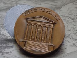 France Grande médaille en bronze Ville de Nîmes 1987 - 197g.
