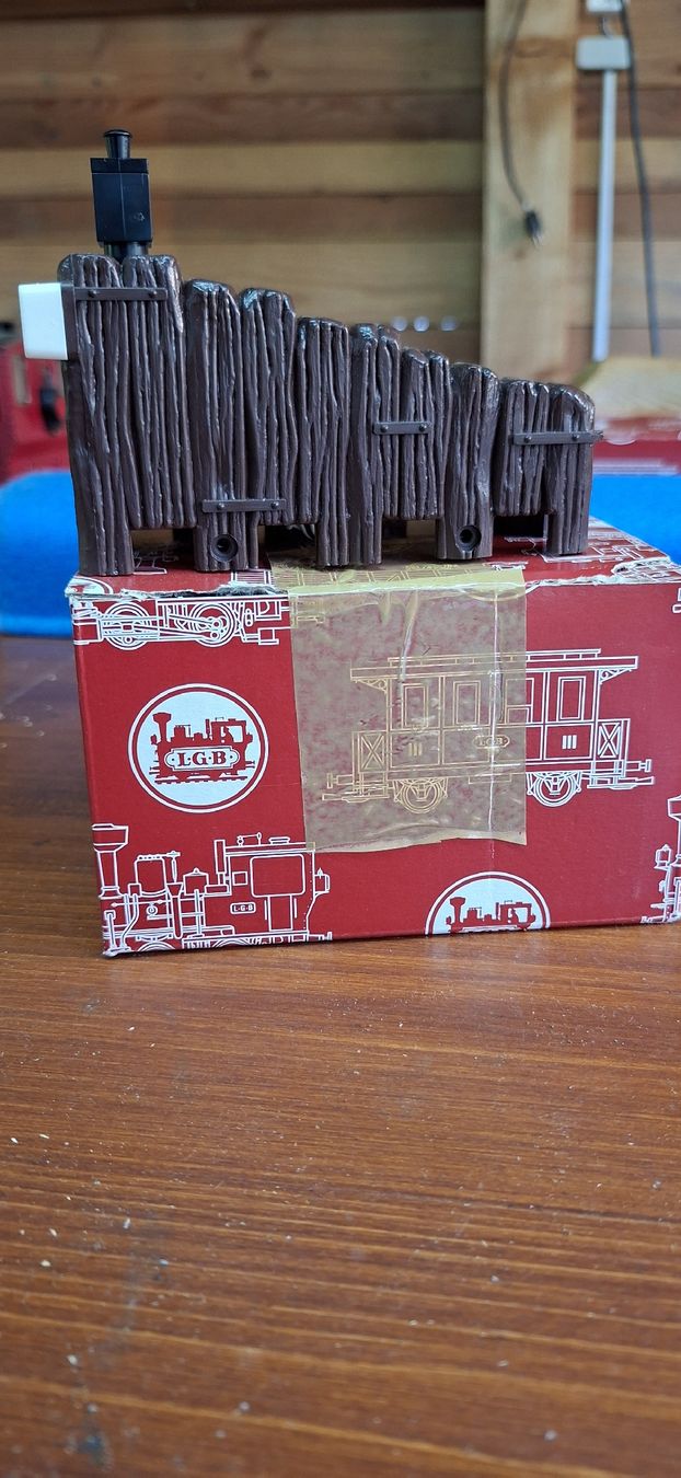 LGB Modelleisenbahnen: LGB 10310 Prellbock mit Beleuchtung – Neu und originalverpackt aus Münsingen von wd65 1