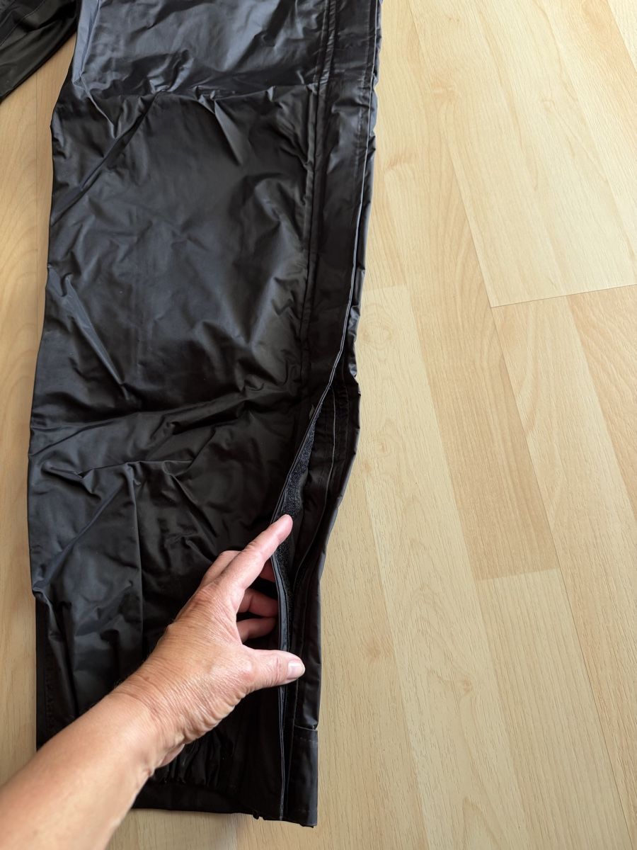 Kleiderpakete: Motorrad-Regenhose Gr XL – Gebraucht aus Aarwangen von Cyango 3