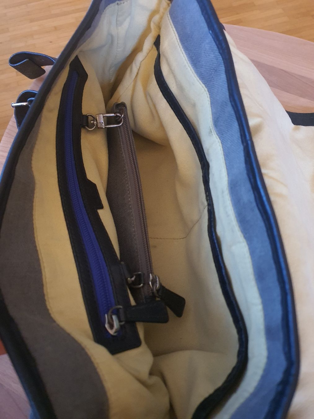 Taschen: Originale Navyboot Tasche // NP ca. 249.- – Gebraucht aus Dietikon von bilalgs 3