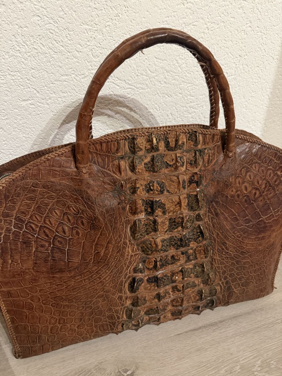 Taschen: Handtasche Krokodil Leder – Gebraucht aus Tennwil von Zenayda