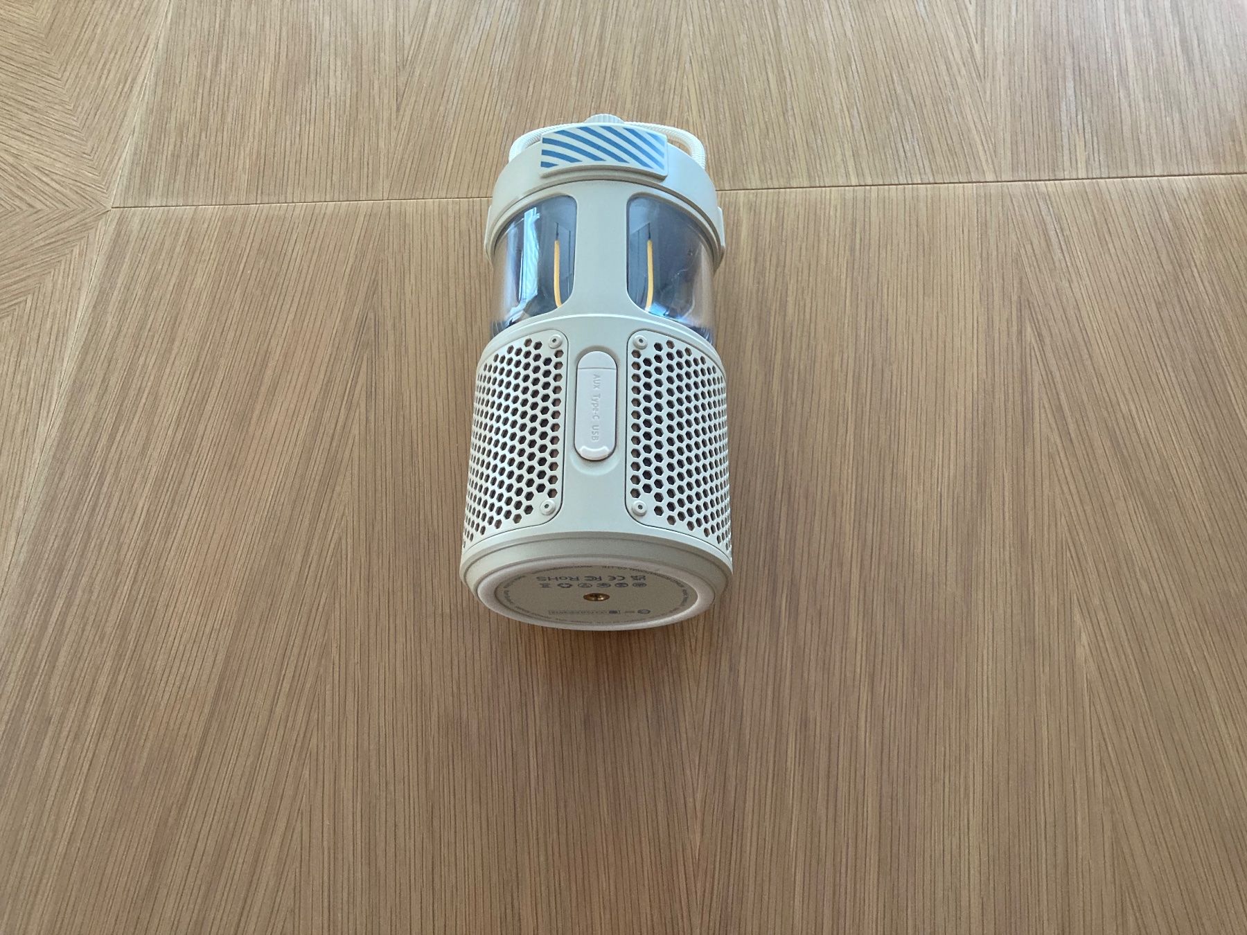 Lautsprecher: Bluetooth Lautsprecher mit LED Campinglicht neu – Neu und originalverpackt aus Gretzenbach von Agendo 1