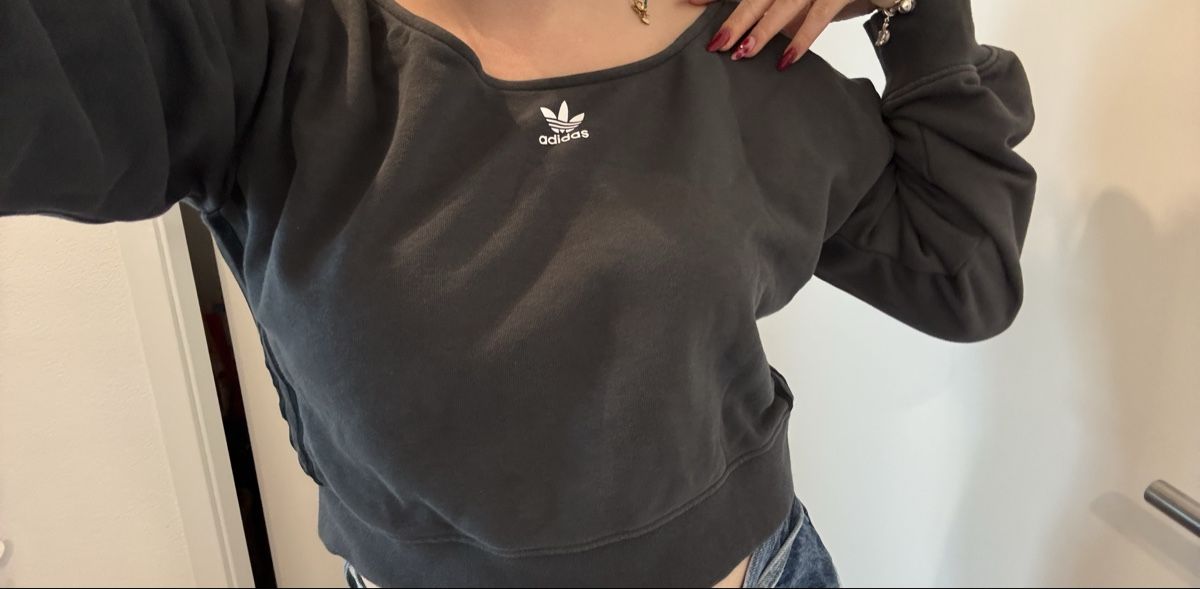 Adidas Maglioni & Felpe: Adidas Pullover, kurz – Usato da Lengnau AG venduto da carmen_ck 2