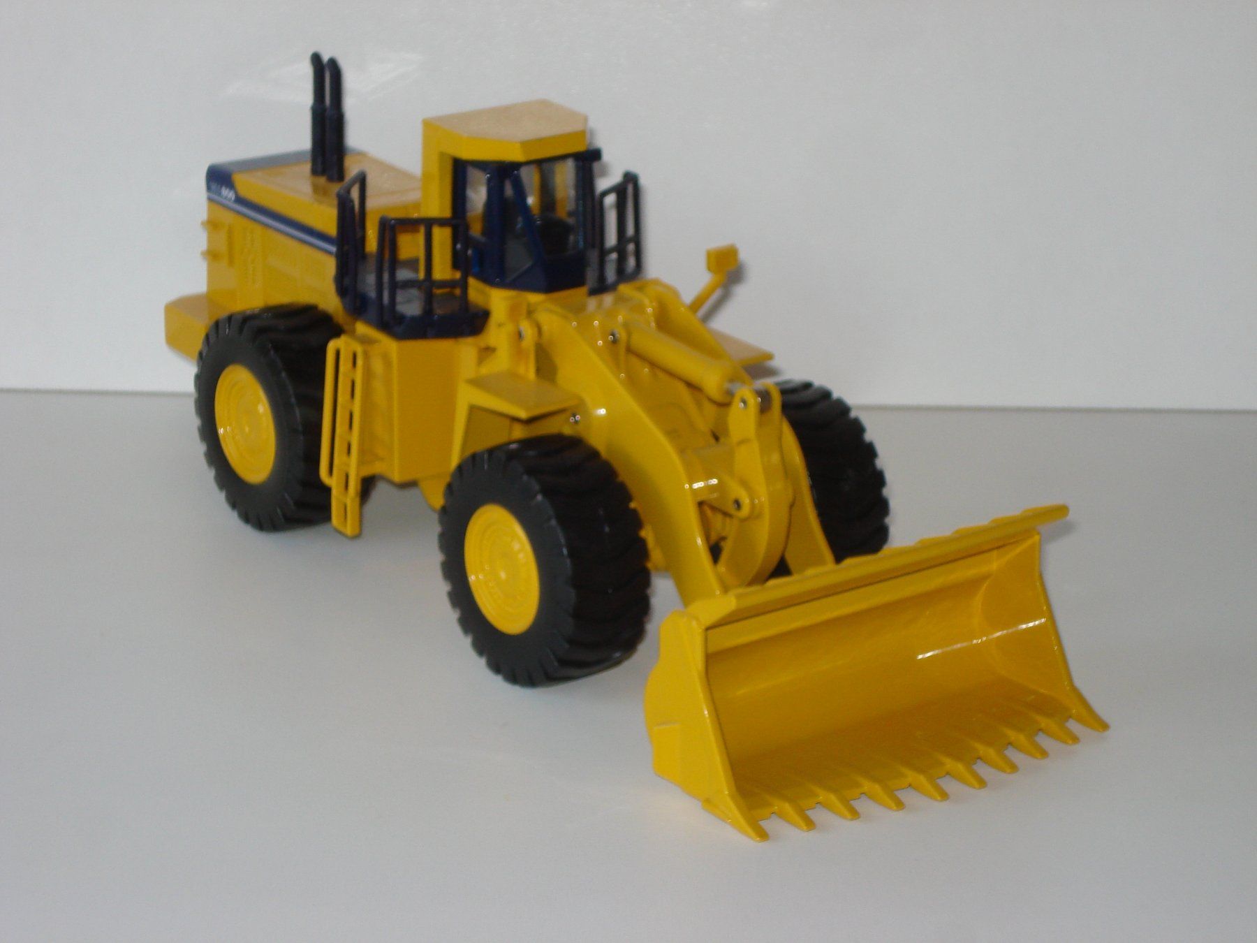 Joal Kit di modellismo & Modellini statici: KOMATSU WA 800-2 Radlader – Usato da Mitlödi venduto da worker04 3