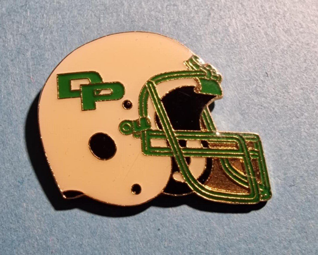 Placchette & Badge: Pin Helm DP NFL – Usato da Härkingen venduto da specialshapes