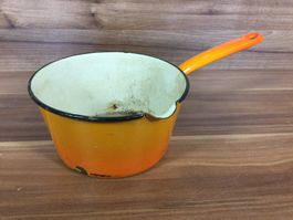 Kultige emailierte Pfanne Wasserschöpfer für in den Garten