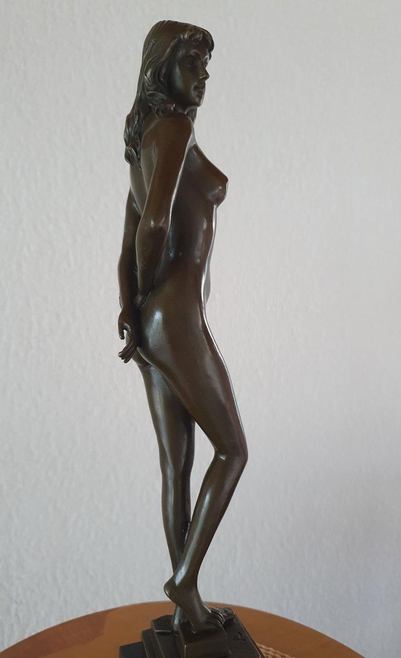 Figuren: erotische stehende Schönheit Bronce Bronze – Gebraucht aus Stüsslingen von pati-king 4
