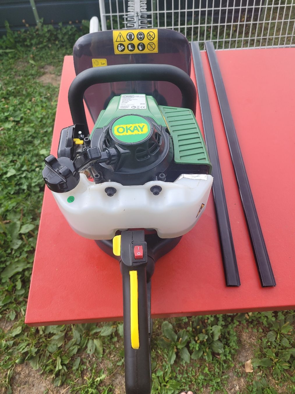 Toutes les machines: Okey Heckenschere Neuwertig gebraucht – D'occasion à Brienz BE par Hundechef 1