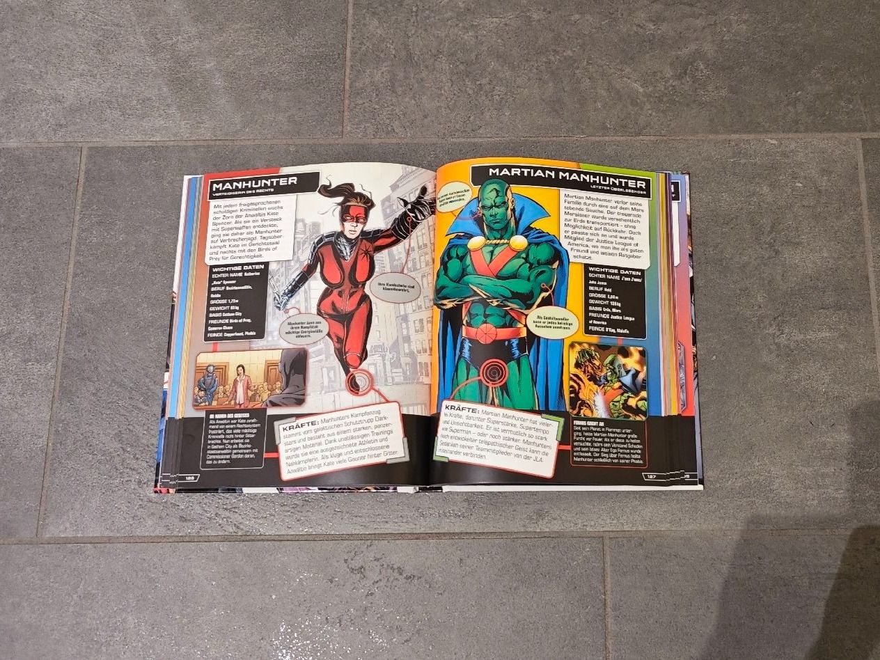 Libri: DC Comics Encyclopedia - Superheroes Illustrated, Deutsch – Usato da Bellinzona venduto da suissepro 3