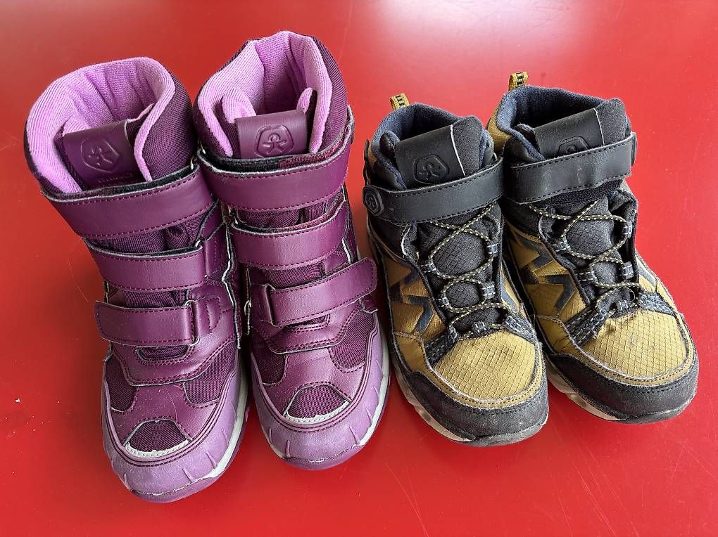 Scarpe per ragazzi: 2 Paar Kinderschuhe, Gr. 34-35 – Usato da Zürich venduto da chibaer