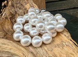 große  Muschelkernperlen Kette