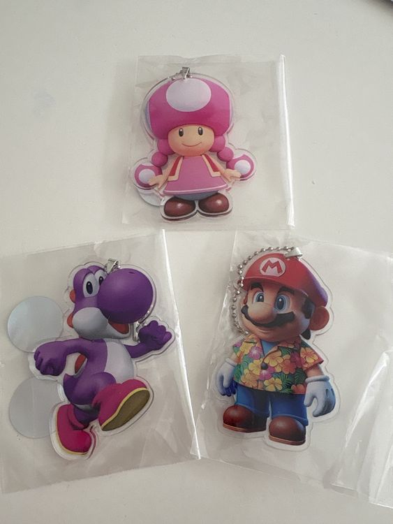 Set of Acrylic Super Mario keyrings (Neu und originalverpackt) in ...