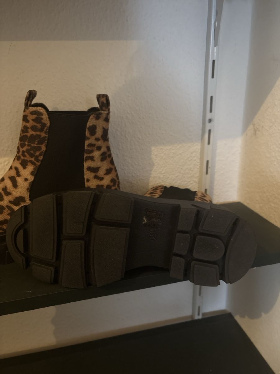 Scarpe da donna: Schuhe / Stiefeletten Gr.38 – Nuovo (secondo la descrizione) da Münchenstein venduto da cyoni 1