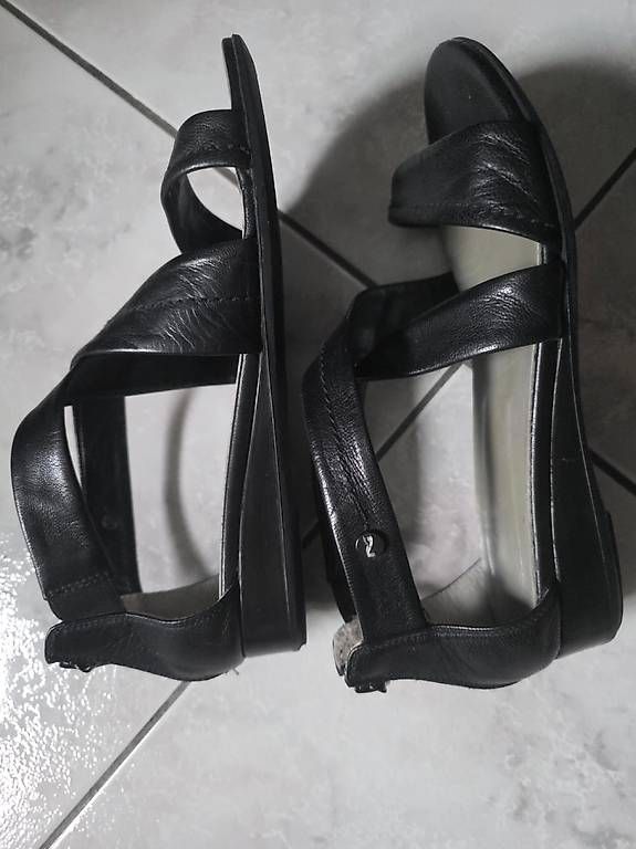 Damenschuhe: Sandali Nero Giardini – Gebraucht aus Cugnasco von iva_yw8k 1