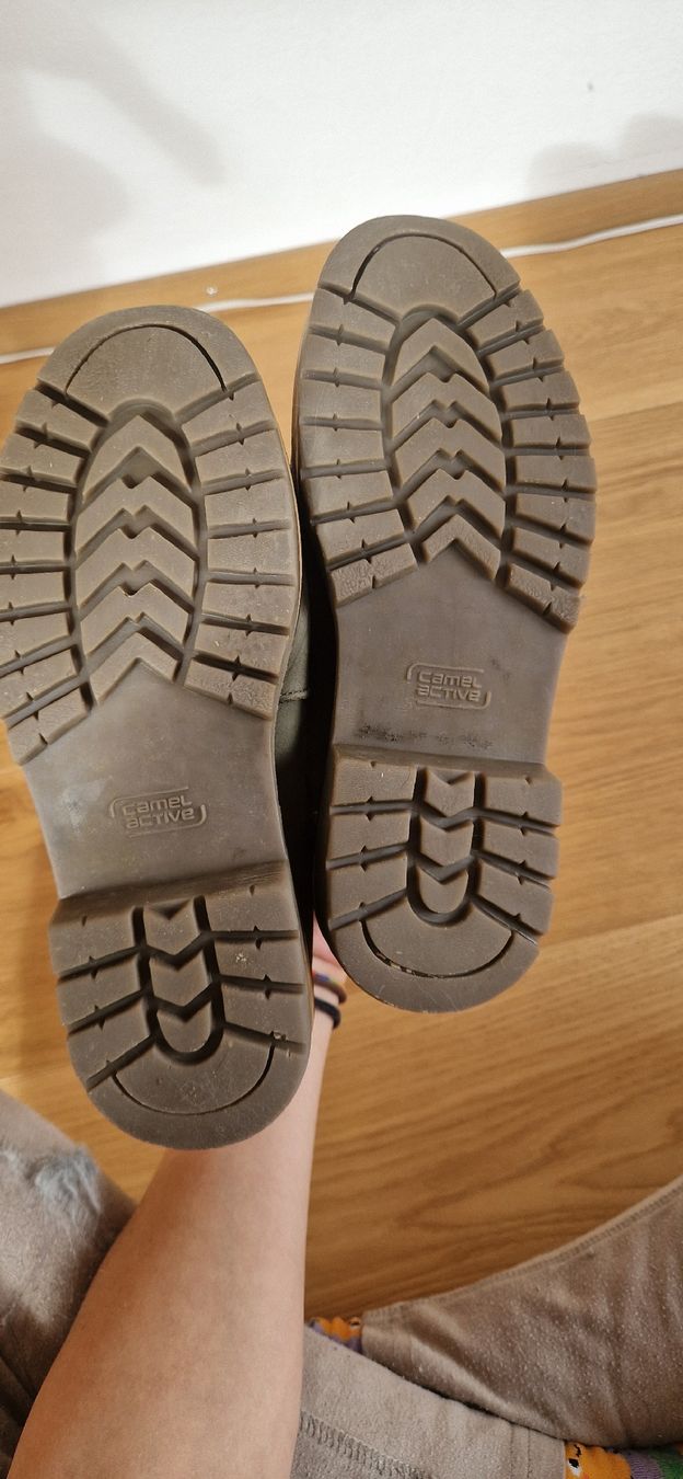 Scarpe da donna: Winterstiefel Goretex 37.5 gebraucht – Usato da Gelterkinden venduto da teddywidder 1