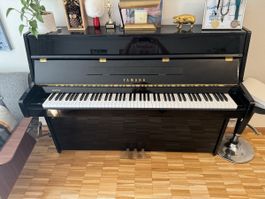 Klavier Yamaha M500K - Top Zustand, inkl. Klavierbank!🎵🎶🎹