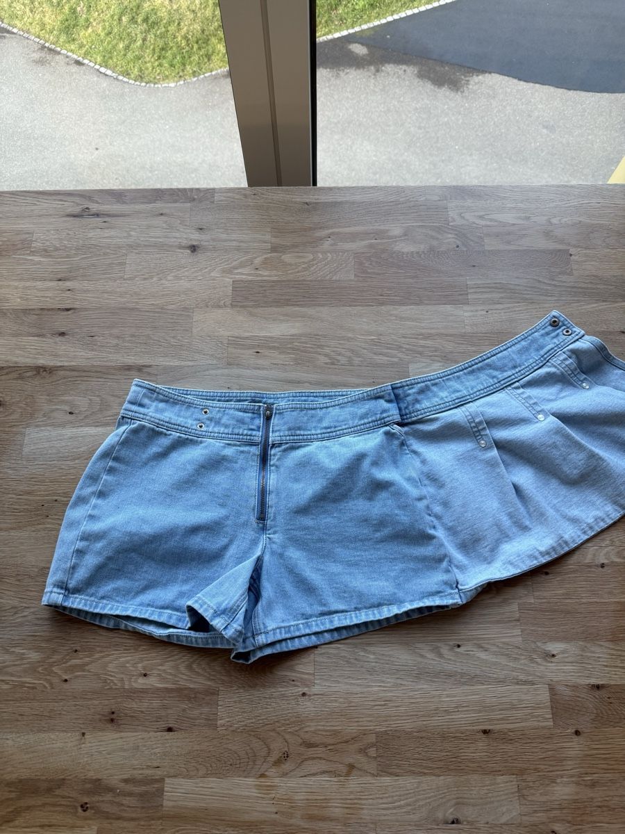 Only Vestiti & Gonne: Jeans Hosen-Rock, ONLY, Gr. 158 – Usato da Luzern venduto da nad_nf8f