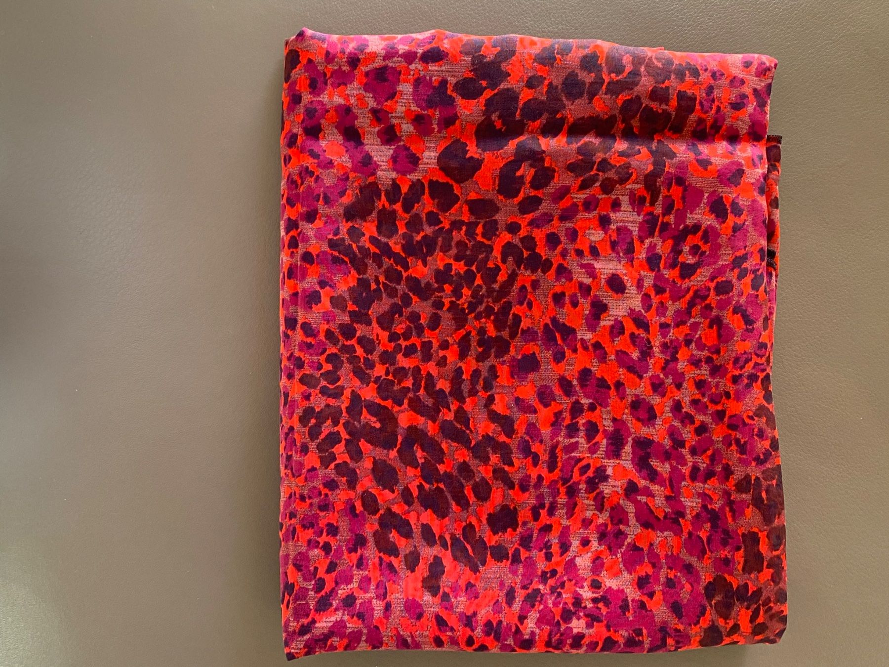 Foulard & Sciarpe: Foulard ad anello – Nuovo (secondo la descrizione) da Novazzano venduto da ige_cwq5 2