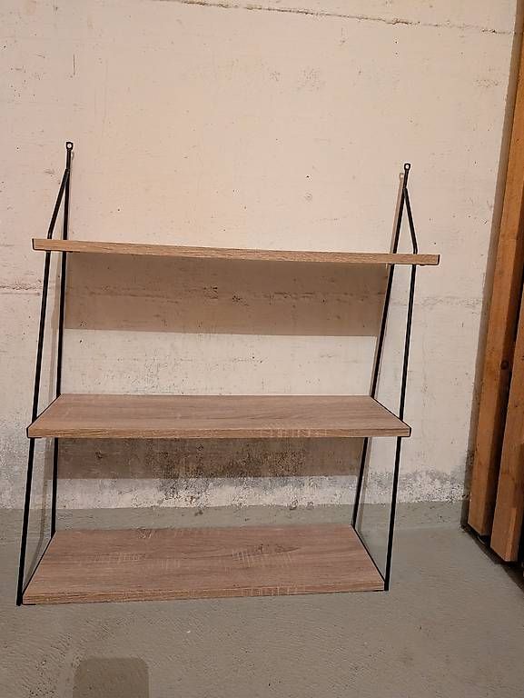 Scaffali: Wandregal – Usato da Uzwil venduto da J.S.Weisskopf