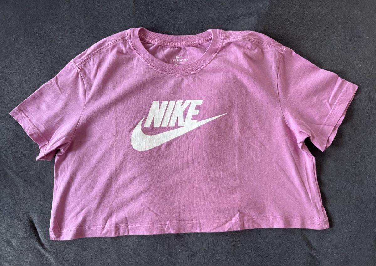 Nike T-shirt: Nike T-Shirt bauchfrei – Usato da Oftringen venduto da mar_7f8c