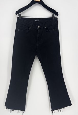 # WOMAN - Jeans ,,flare‘‘ Gr. 42 - ZARA #