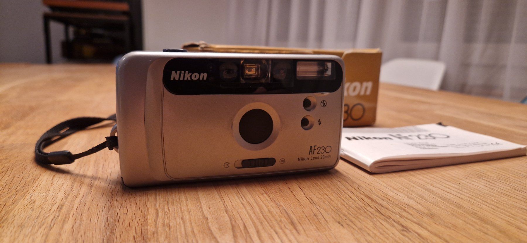 Nikon Fotocamera: Nikon AF 230 Kleinbildkamera TOP! – Usato da Zürich venduto da Lina049