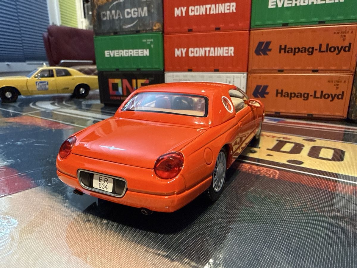 Ford Modellini d'auto: James Bond 007 2002 Ford Thunderbird Die Another Day Auto 1: – Nuovo e nell'imballaggio originale da Basel venduto da Zomeg 5