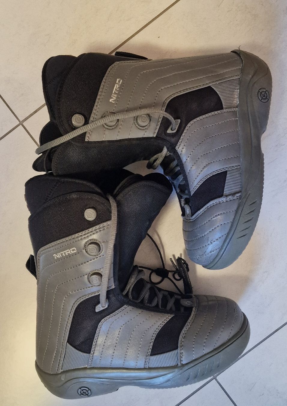Scarpe da uomo: Nitro Snowboard Boots, Grösse 43 1/3 – Usato da Illnau venduto da asnatop 1
