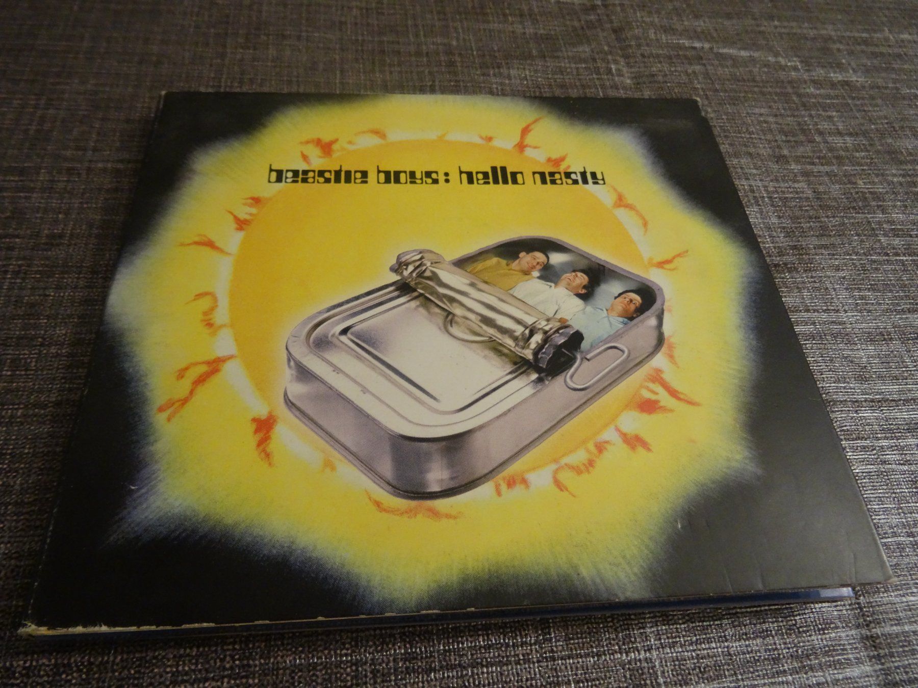 CDs: Beastie Boys - Hello Nasty - CD – Gebraucht aus Olten von Disc-Ausverkauf