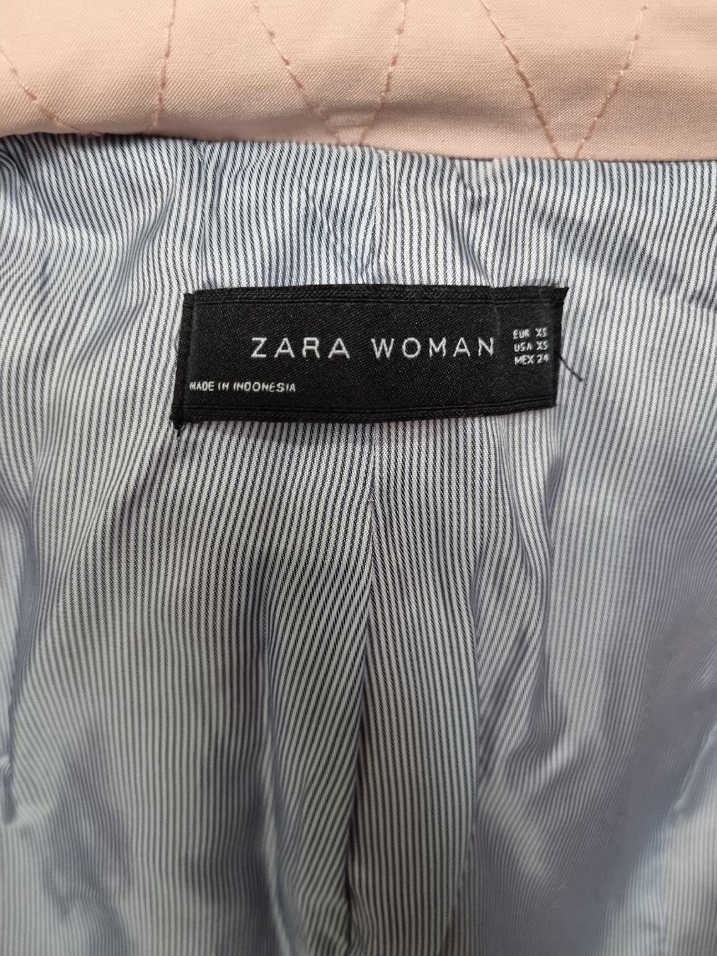 Zara Cappotti: Rosa Trenchcoat Zara – Usato da Turbenthal venduto da Julicardo 2