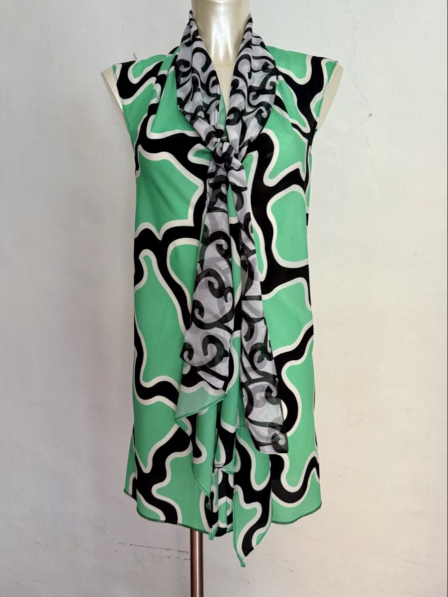 Diane von Furstenberg Kleider: Diane Von Furstenberg dress S – Gebraucht aus Barna von orbuyorcry