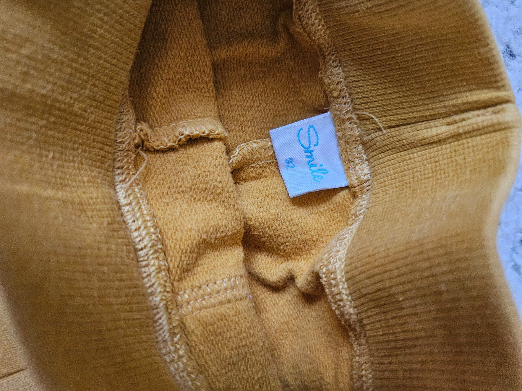 Hosen: Senfgelbe Smile Sweathose Gr. 92 – Gebraucht aus Thalwil von julia_jules 1