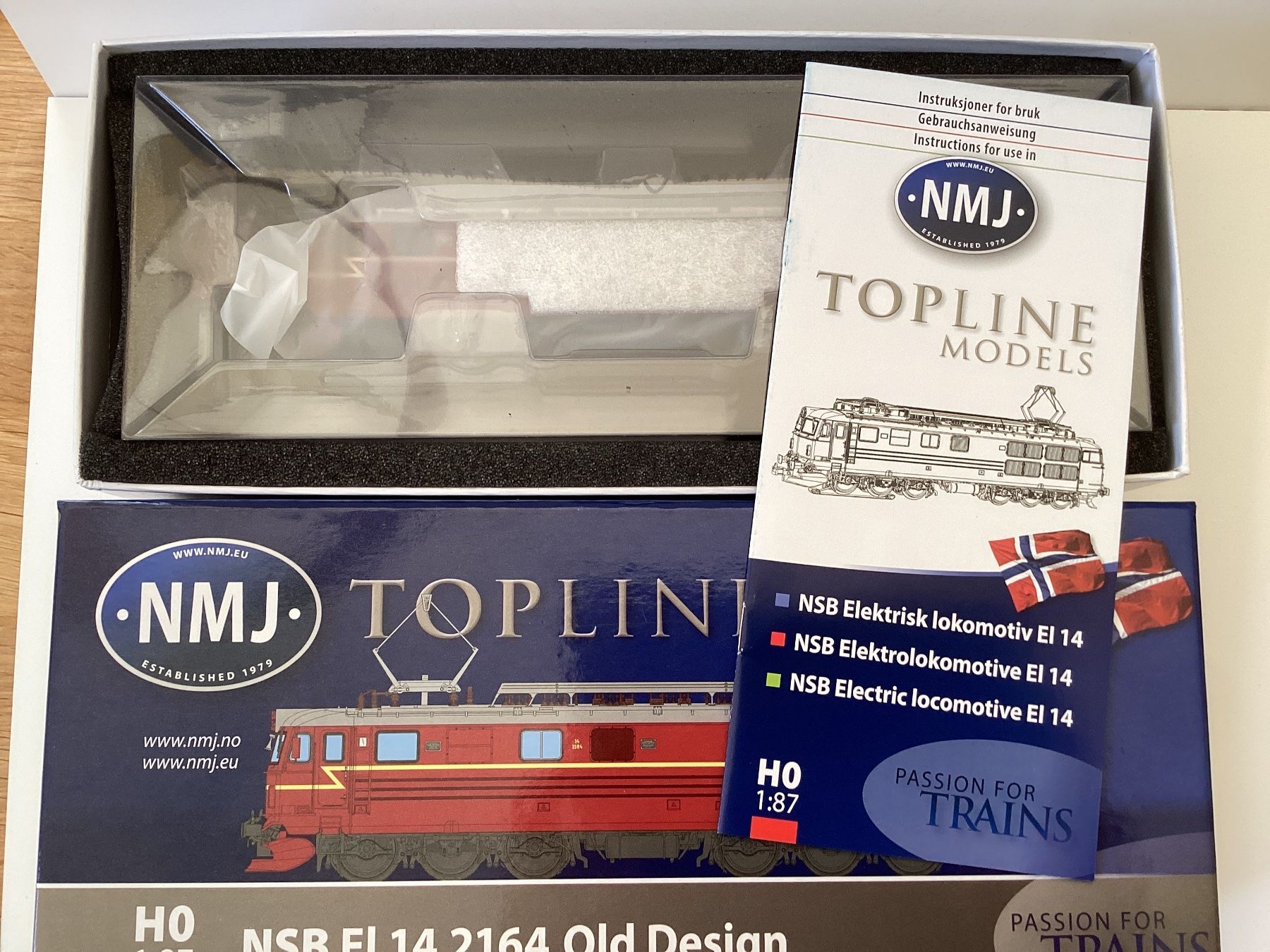 Modellini di ferrovie: NMJ 93101 NSB 14.2164 Old Design H0 1:87 – Usato da Effretikon venduto da simtek_de 4