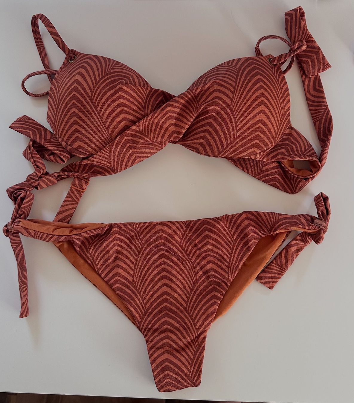 Calzedonia Costumi da bagno & Bikini: Maillot de bain – Nuovo (secondo la descrizione) da Grandvaux venduto da b_lucia_s